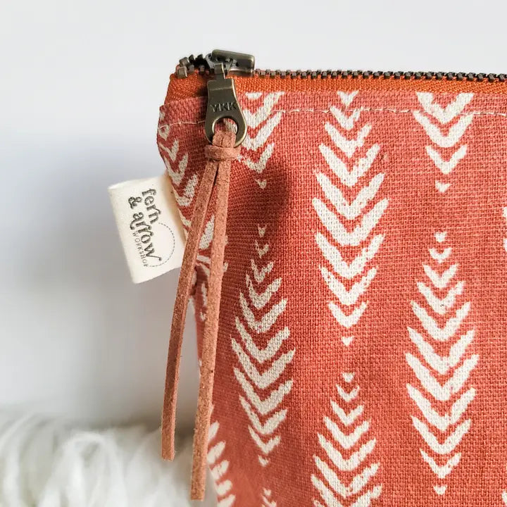 Fern & Arrow Boxy Water Resistant Pouch