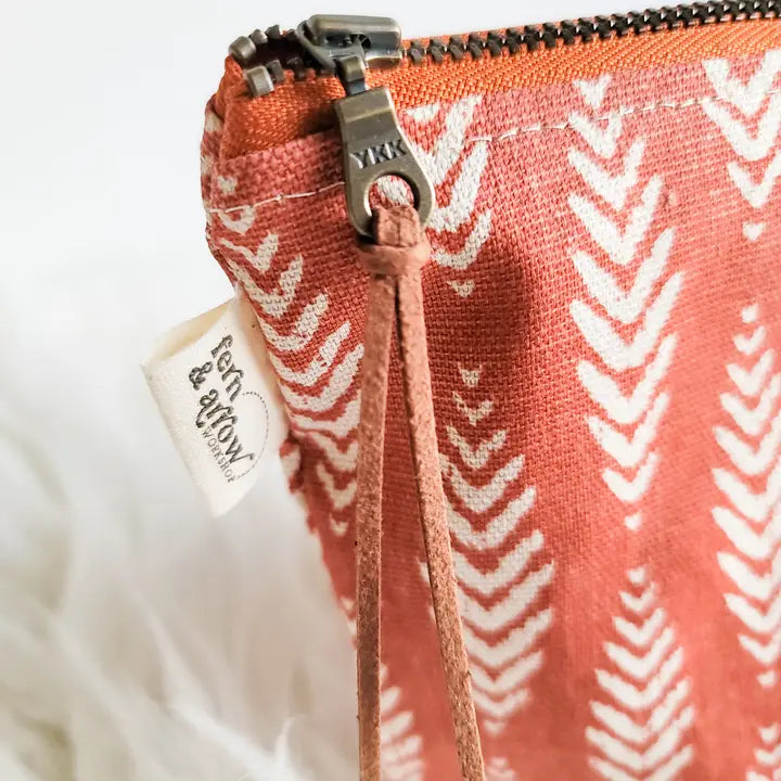 Fern & Arrow Boxy Water Resistant Pouch
