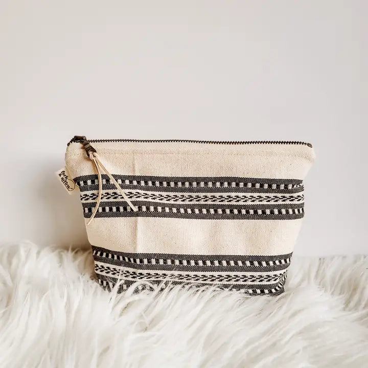 Fern & Arrow Boxy Water Resistant Pouch