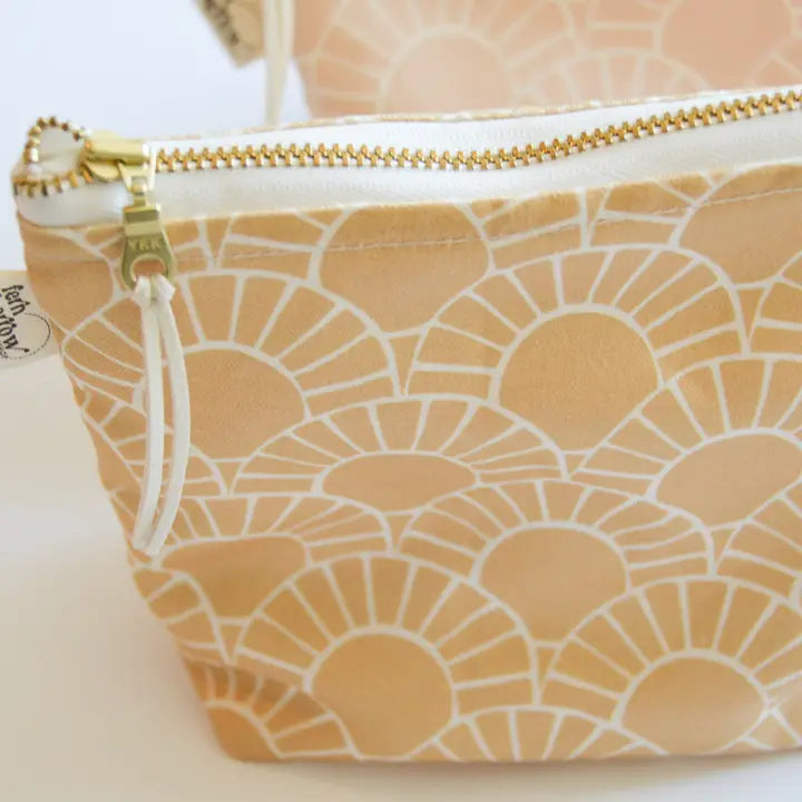 Fern & Arrow Boxy Water Resistant Pouch