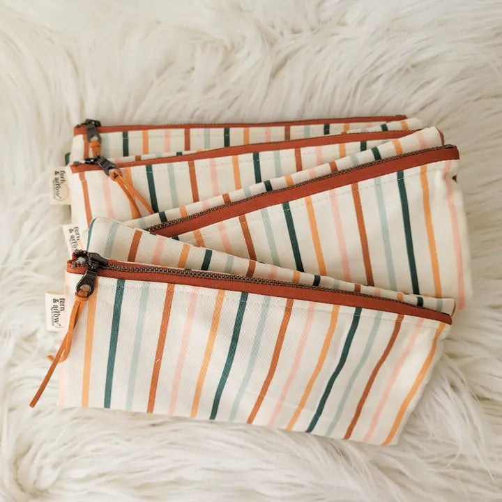 Fern & Arrow Water Resistant Pouch